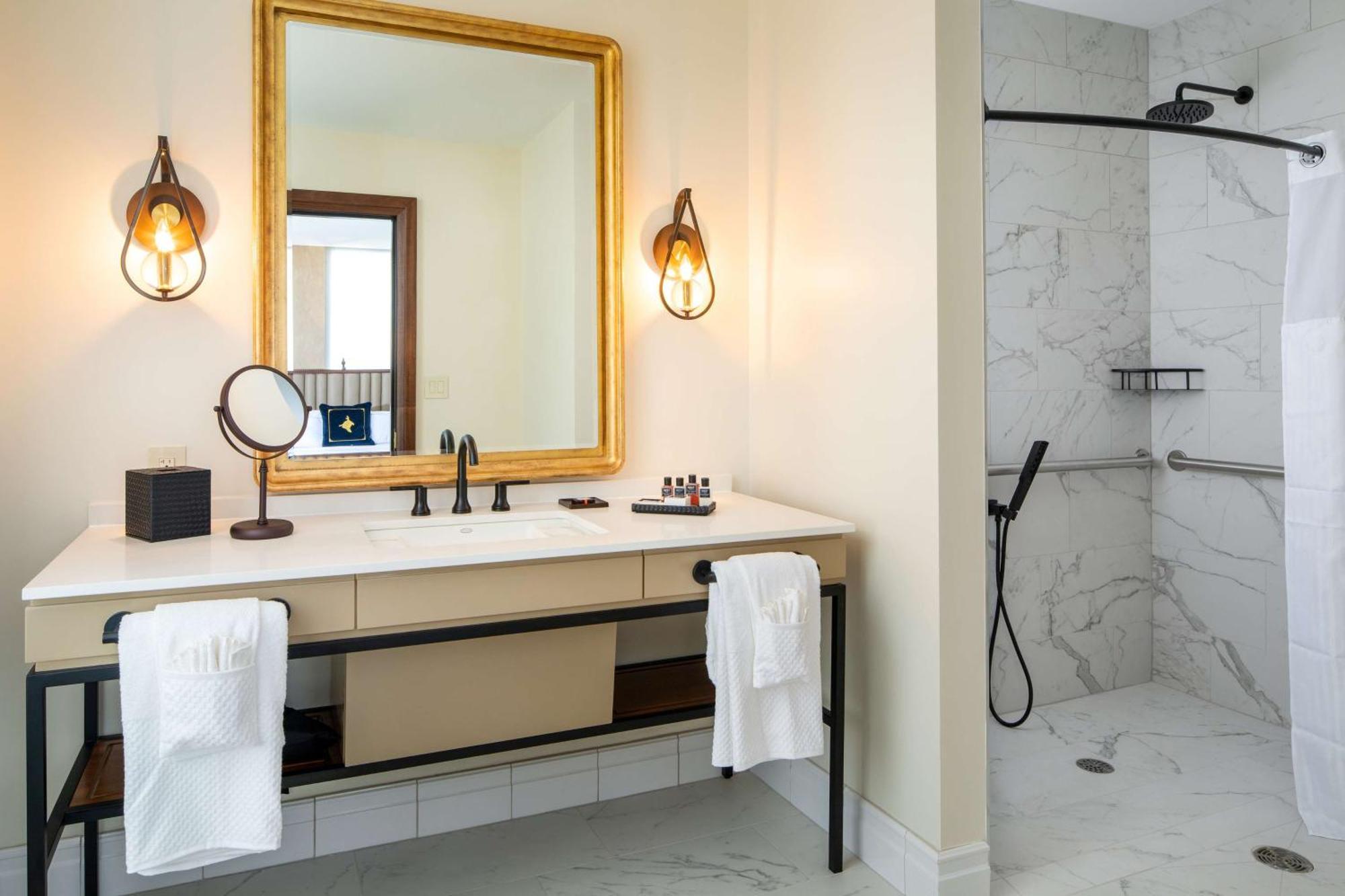 The Peregrine Omaha Downtown Curio Collection By Hilton Hotel Luaran gambar